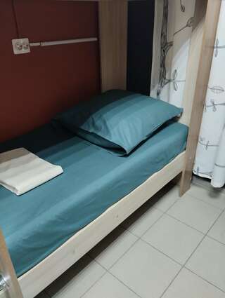 Гостиница Camin Hostel Пермь Кровать в общем номере для женщин с 4 кроватями-3